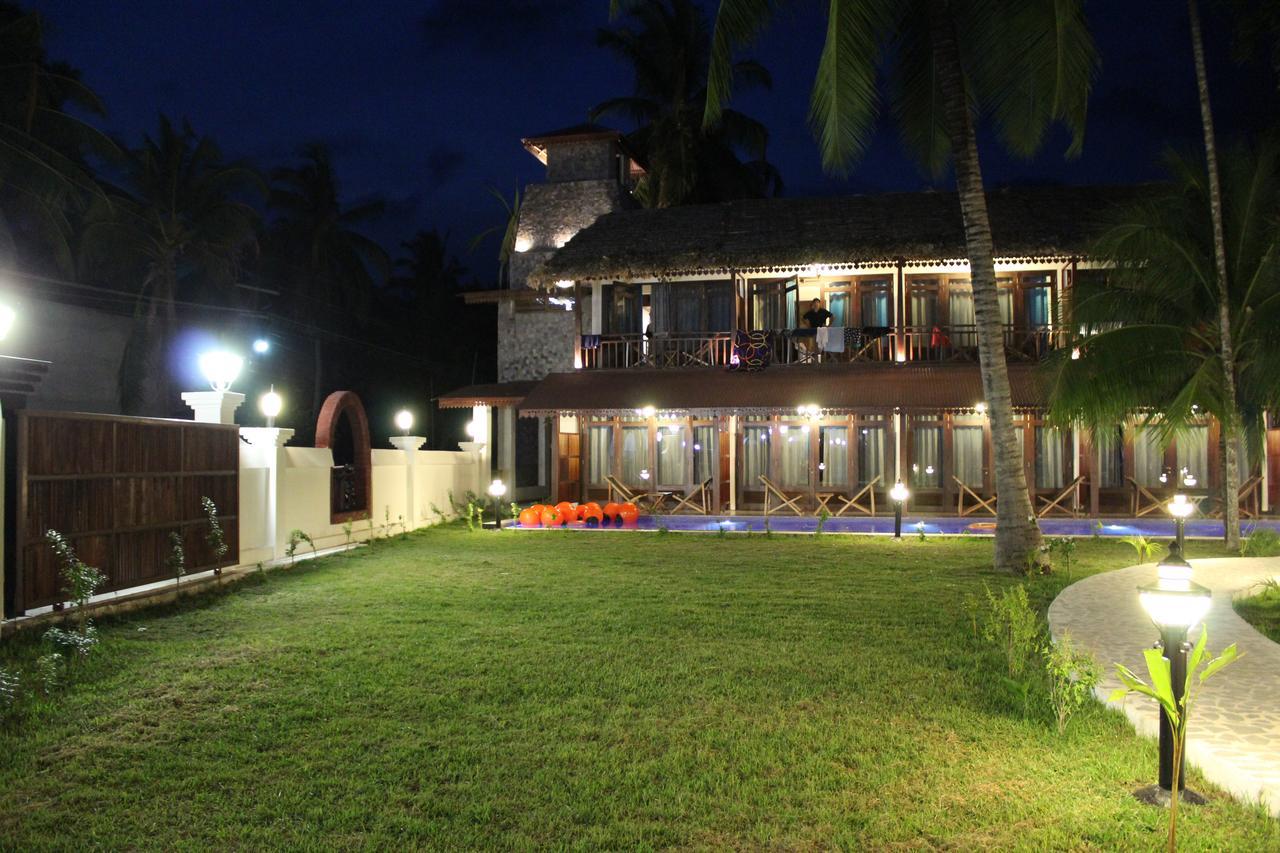 Symphony Summer Sands Beach Resort And Spa Ram Nagar Экстерьер фото
