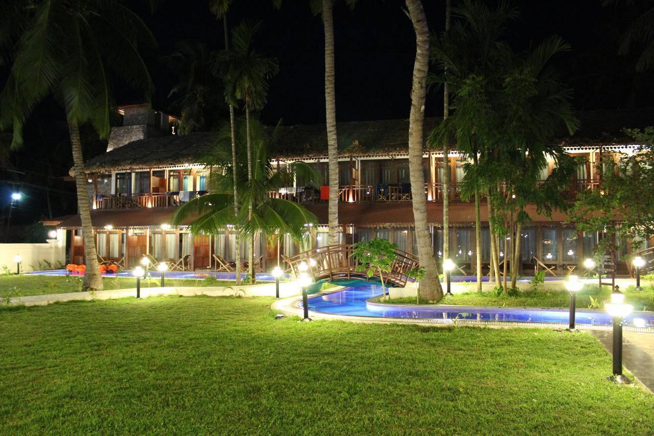 Symphony Summer Sands Beach Resort And Spa Ram Nagar Экстерьер фото