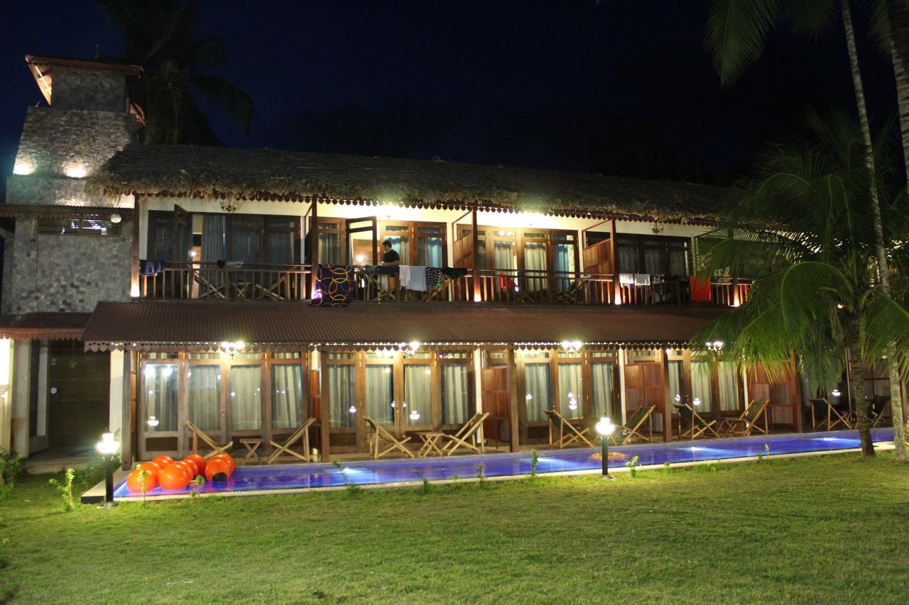 Symphony Summer Sands Beach Resort And Spa Ram Nagar Экстерьер фото