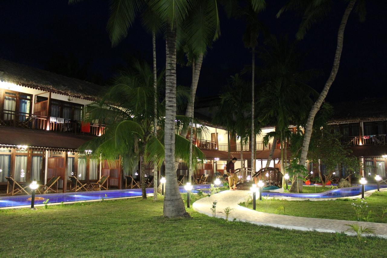 Symphony Summer Sands Beach Resort And Spa Ram Nagar Экстерьер фото