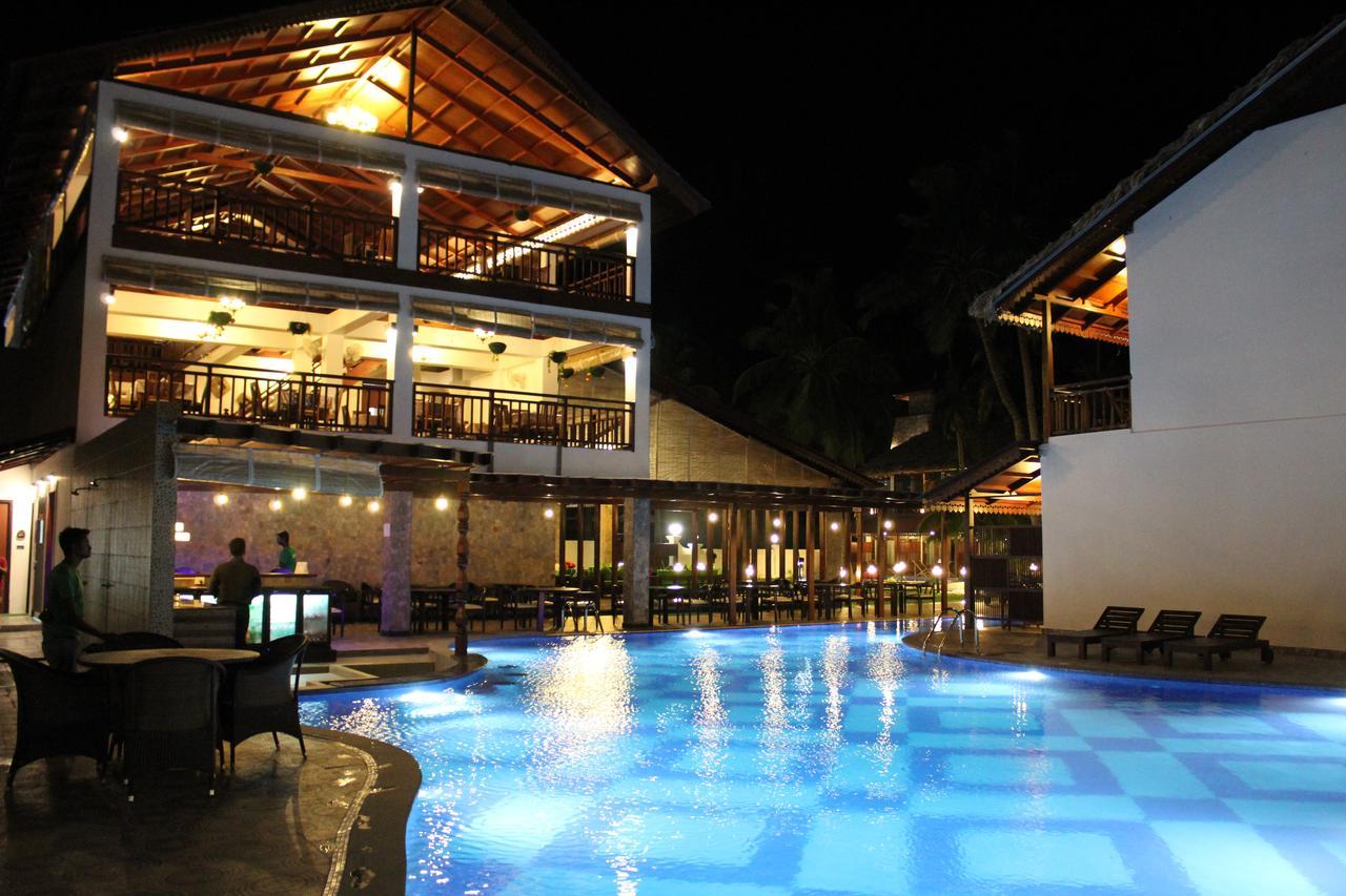 Symphony Summer Sands Beach Resort And Spa Ram Nagar Экстерьер фото