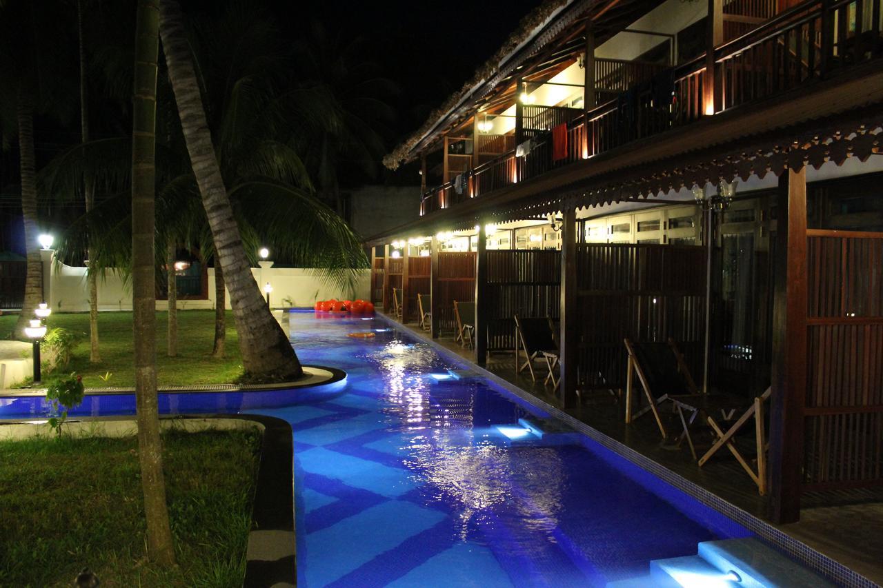 Symphony Summer Sands Beach Resort And Spa Ram Nagar Экстерьер фото