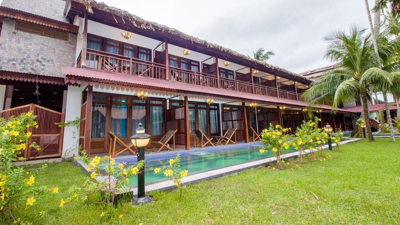 Symphony Summer Sands Beach Resort And Spa Ram Nagar Экстерьер фото