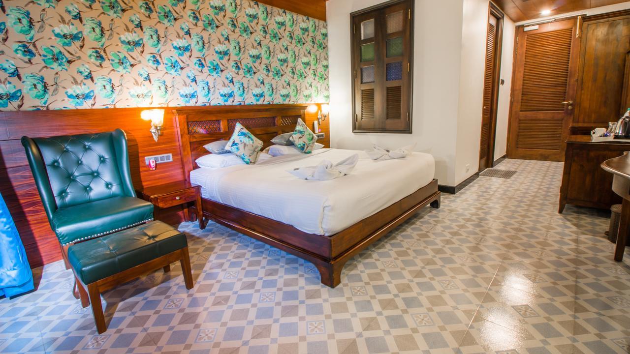 Symphony Summer Sands Beach Resort And Spa Ram Nagar Экстерьер фото